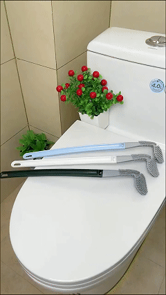 Everyday Nest — Golf-Size Toilet Brush 🚽✨